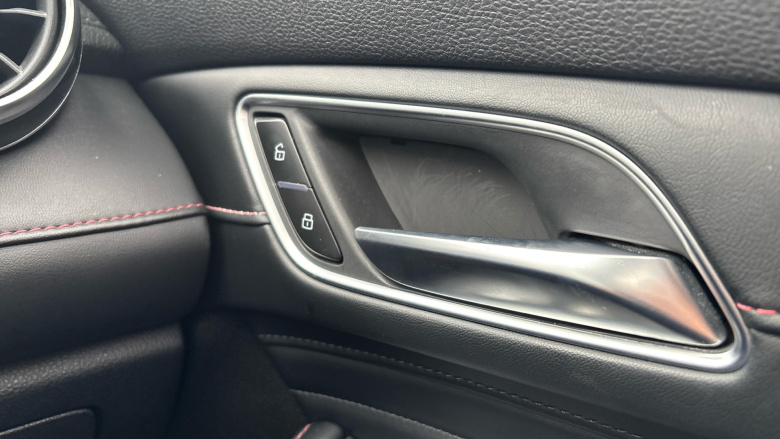 MG Hs 1.5 T-GDI PHEV Exclusive 5dr Auto Hatchback